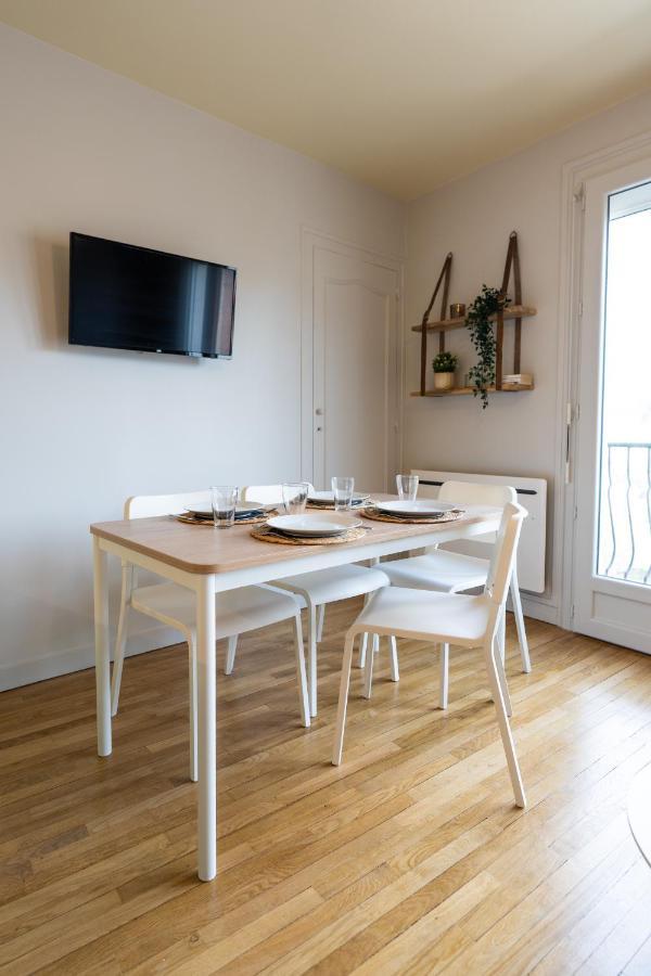 Tours Centre - Proche Gare - Parking Velo - Balcon - Arrivee Autonome Apartment Exterior photo